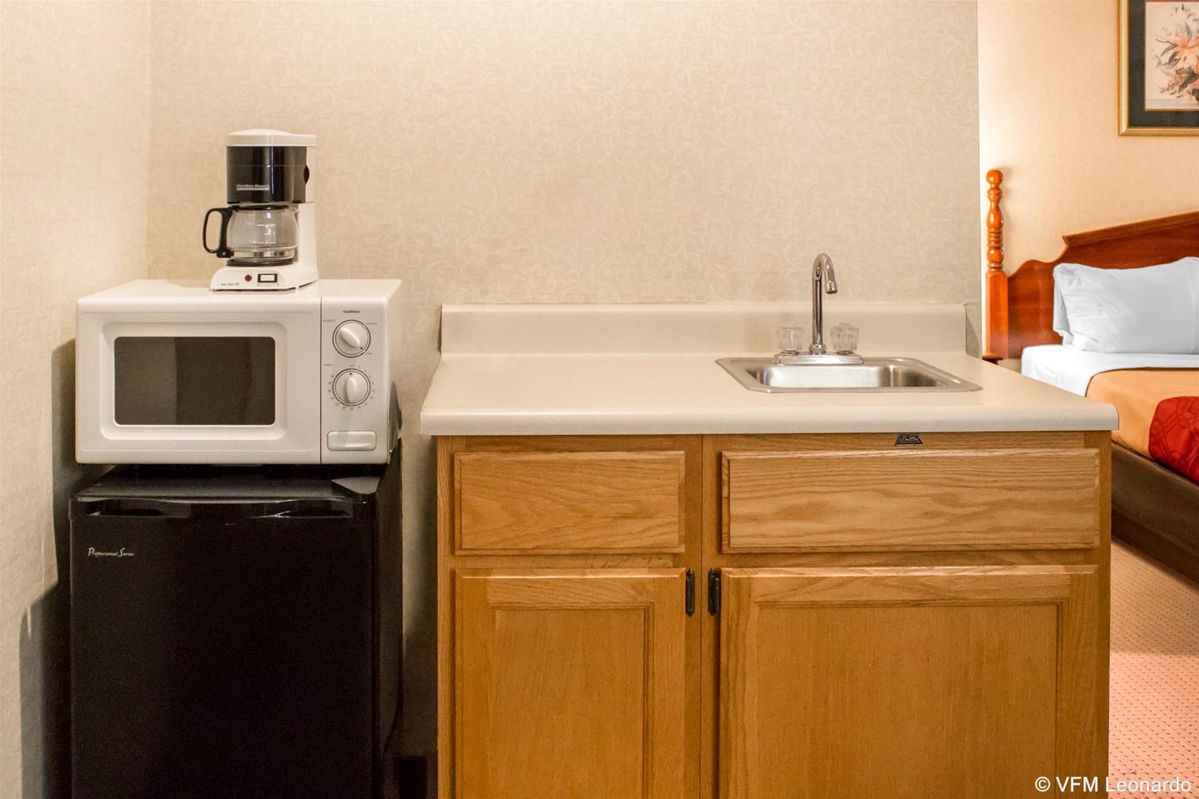 Econo Lodge Traverse City Eksteriør billede