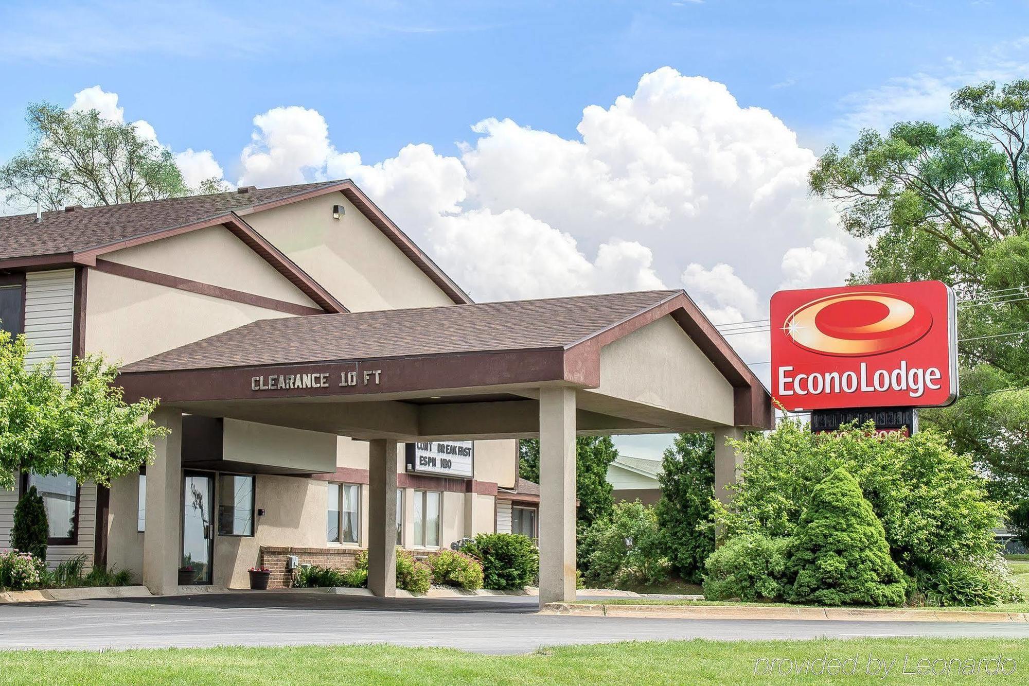 Econo Lodge Traverse City Eksteriør billede